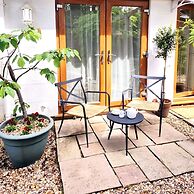 Oak Tree Rooms