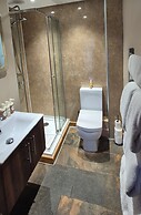 Oak Tree Rooms
