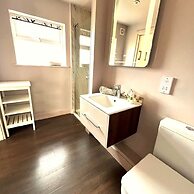 Oak Tree Rooms