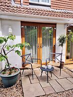Oak Tree Rooms