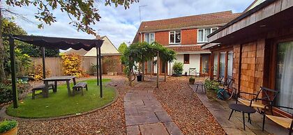 Oak Tree Rooms
