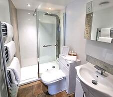 Oak Tree Rooms