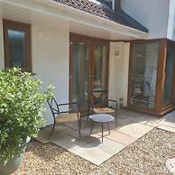 Oak Tree Rooms