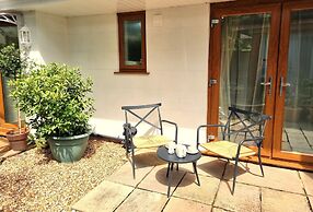 Oak Tree Rooms