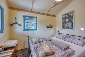 Tiny House Mona Lisa