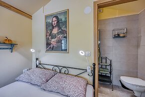 Tiny House Mona Lisa