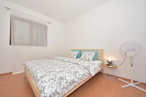 Holiday Home Seafront Escape
