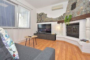 Villa Seafront Escape