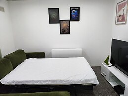 Park Lodge- Families, Business and Contractors