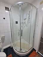 Park Lodge- Families, Business and Contractors