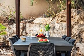 Sea of Galilee Lux Duplex by Sea N' Rent