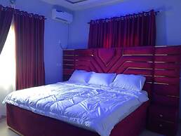 2 Bed - Sleeps 4 With Free Parking