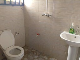 2 Bed - Sleeps 4 With Free Parking