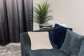 Corby-2 Bedroom-1bathroom-parking - Upto 5 Guests