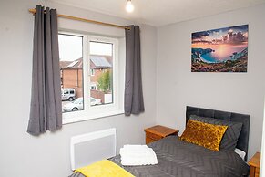 Corby-2 Bedroom-1bathroom-parking - Upto 5 Guests