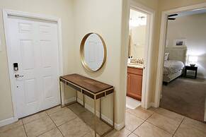 Upstay Family Home w Private Pool Resort Access