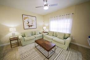 Upstay Family Home w Private Pool Resort Access