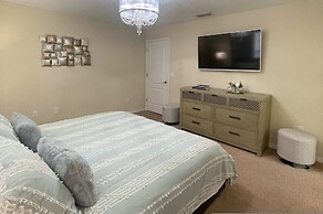 Upstay Family Home w Private Pool Resort Access