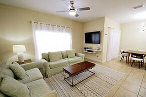 Upstay Family Home w Private Pool Resort Access