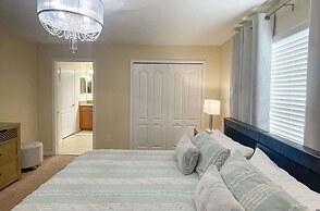 Upstay Family Home w Private Pool Resort Access