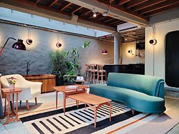 w Prestigious Duplex w Perfect Deco in Poblado