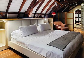 w Prestigious Duplex w Perfect Deco in Poblado