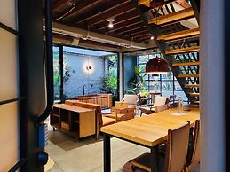 w Prestigious Duplex w Perfect Deco in Poblado