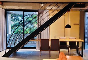 w Prestigious Duplex w Perfect Deco in Poblado