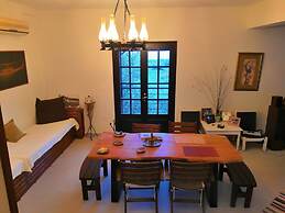 Luxury Mansion in Pelion Hills