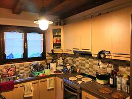 Luxury Mansion in Pelion Hills