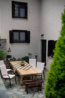 Luxury Mansion in Pelion Hills