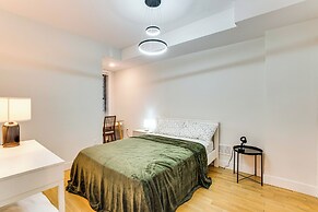 Walk to Journal Square: Modern Apt ~ 4 Mi to Nyc!