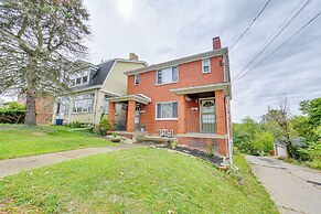 8 Mi to Dtwn: Retreat w/ Balcony in Pittsburgh!