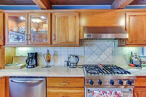 Lakefront Home w/ Fire Pit, Dock in Kent!