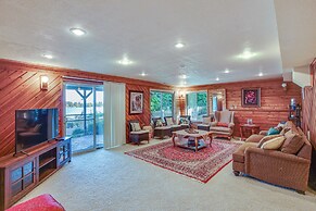 Lakefront Home w/ Fire Pit, Dock in Kent!