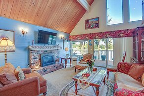 Lakefront Home w/ Fire Pit, Dock in Kent!