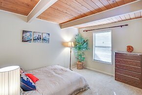 Lakefront Home w/ Fire Pit, Dock in Kent!