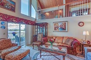 Lakefront Home w/ Fire Pit, Dock in Kent!