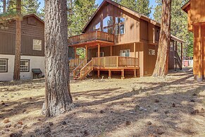Family-friendly Lake Tahoe Home: 4 Blocks to Beach
