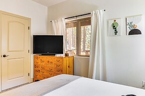 Family-friendly Lake Tahoe Home: 4 Blocks to Beach