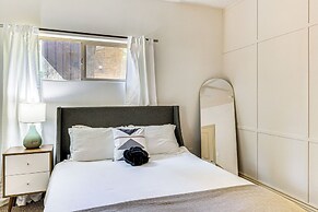 Family-friendly Lake Tahoe Home: 4 Blocks to Beach