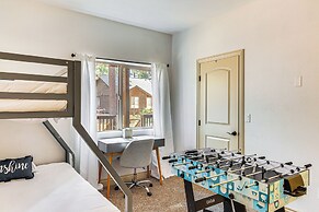 Family-friendly Lake Tahoe Home: 4 Blocks to Beach