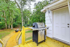 Downtown Heflin Cottage w/ Deck & Fire Pit!