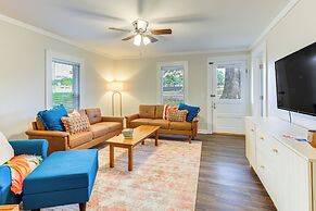 Downtown Heflin Cottage w/ Deck & Fire Pit!