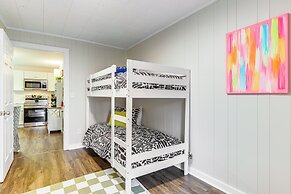 Downtown Heflin Cottage w/ Deck & Fire Pit!