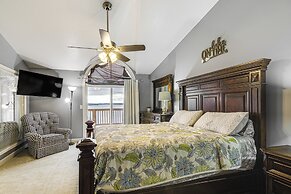 Private Dock, Game Room: Lake of the Ozarks Haven!