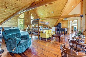 Secluded Iowa Home Near Hiking & Fishing!