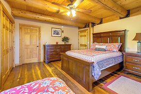 Secluded Iowa Home Near Hiking & Fishing!
