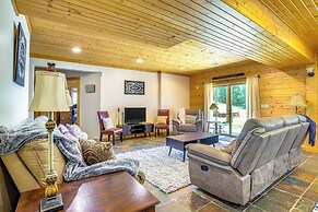Secluded Iowa Home Near Hiking & Fishing!