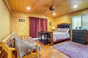 Secluded Iowa Home Near Hiking & Fishing!